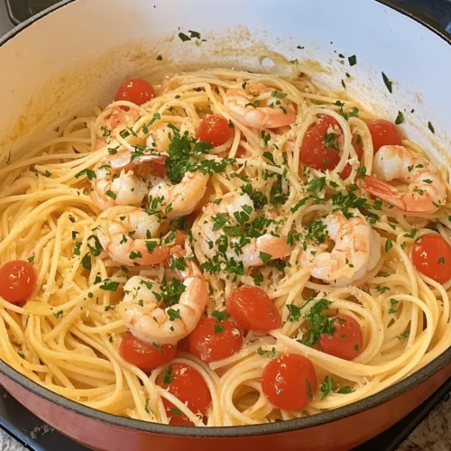 In the fast-paced world we live in, one-pan meals have become a beacon of convenience for home cooks everywhere. These dishes offer a fantastic solution for busy weeknights, allowing you to create satisfying and delicious meals without the hassle of extensive cleanup. Among these culinary gems is the One-Pan Lemon Garlic Shrimp Pasta, a dish that beautifully marries convenience with vibrant flavors and healthy ingredients.